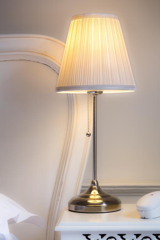 The Bell Inn Hotel Horndon-on-the-Hill Eksteriør bilde