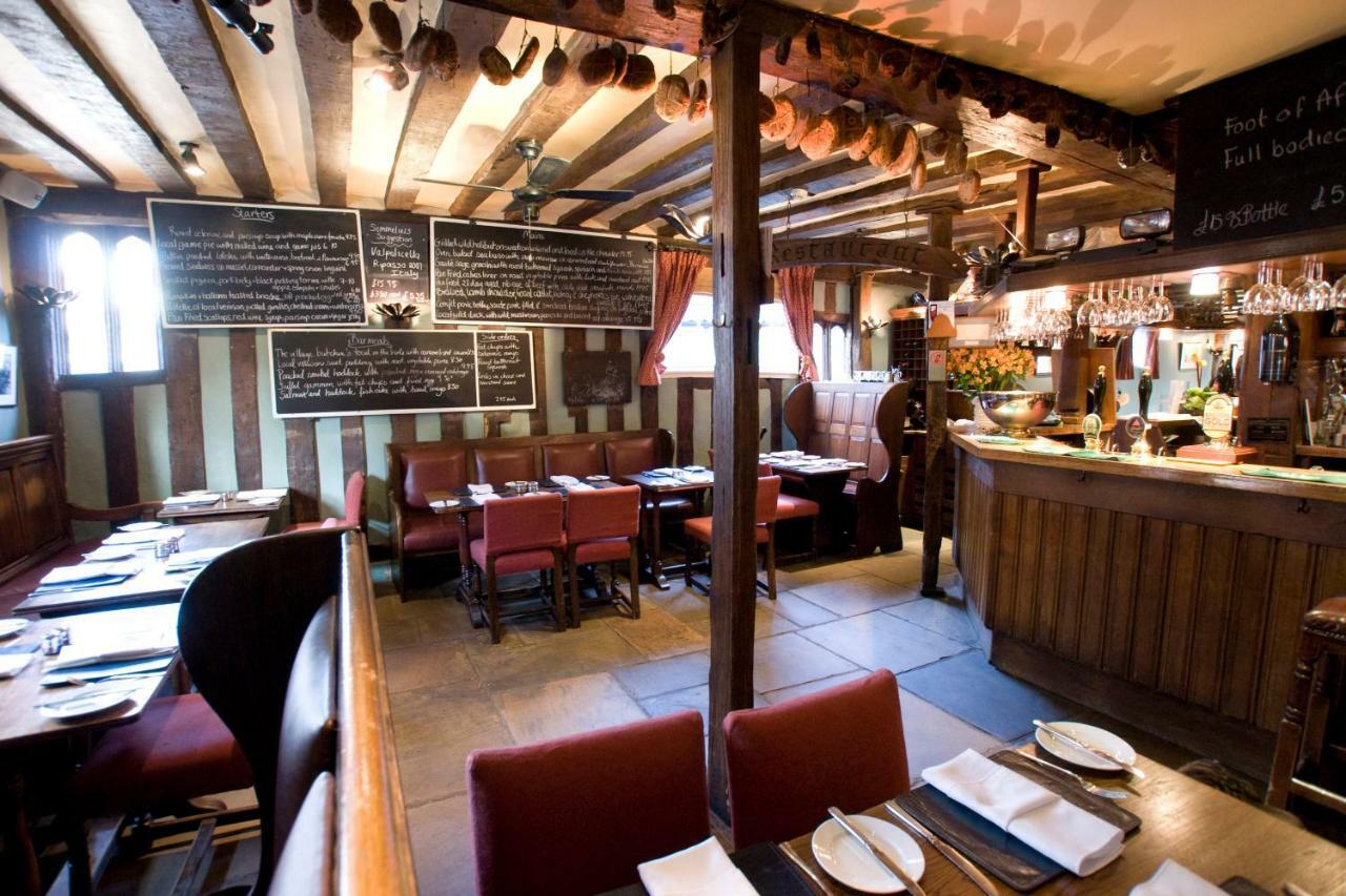 The Bell Inn Hotel Horndon-on-the-Hill Eksteriør bilde